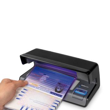 UV апарат за проверка на банкноти „Safescan 70”