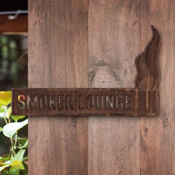 Дървена табела Madera „Smoker Lounge“
